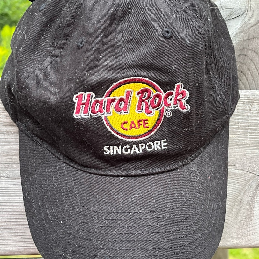 Hard Rock Cafe Black Singapore Cap NWT